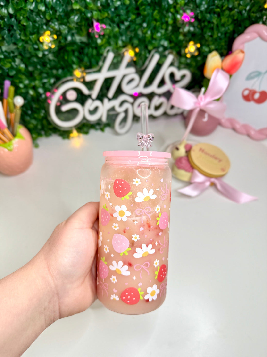 Waarom een drinkglas met UV DTF design dé nieuwe must-have is voor je zomeraccessoires