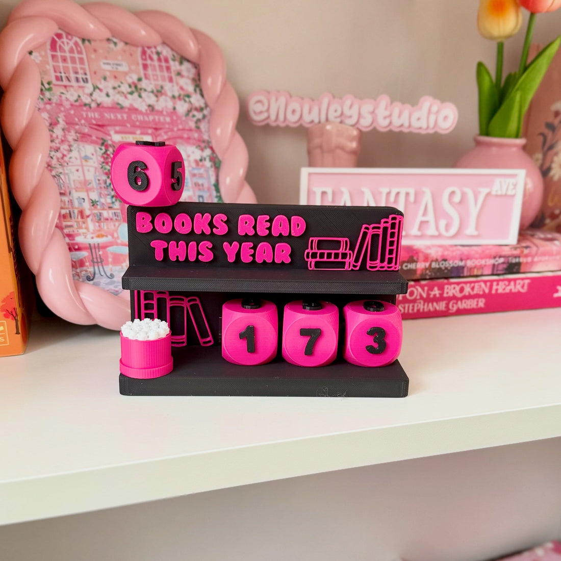 Book Counter ‘Books Read This Year’ van Nouley Studio – 3D-geprinte reading tracker, perfect cadeau voor boekenliefhebbers en book nook decoratie.