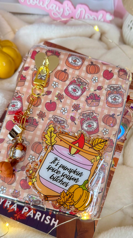 Bookish Grips | It’s pumpkin spices season